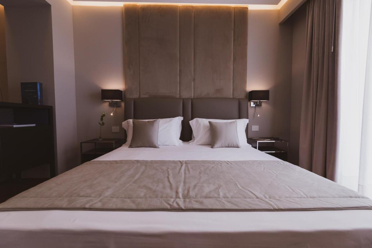Callistos & Hotel 4*