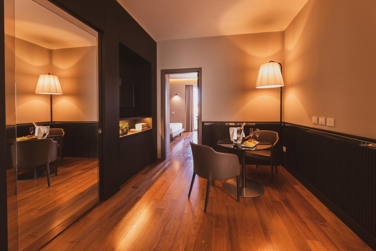 Hotel Callistos & 4*