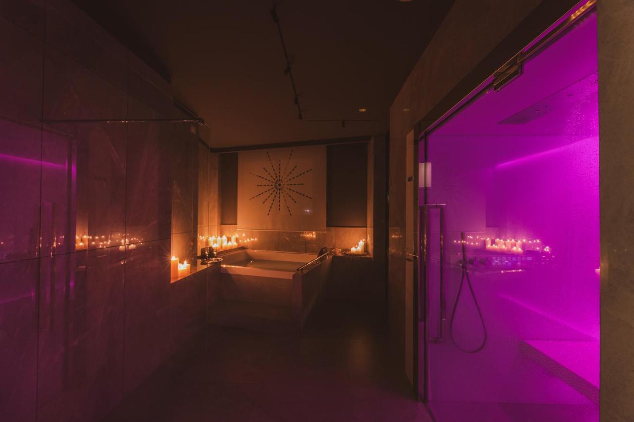 Callistos & Hotel 4*