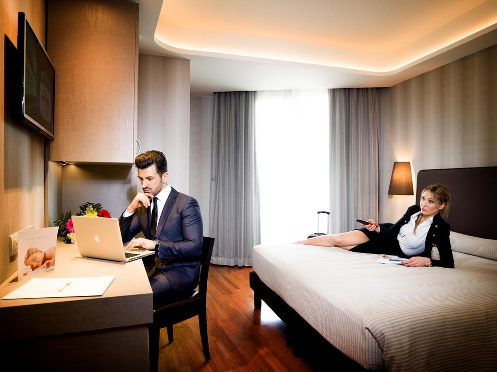 Hotel Callistos & 4*