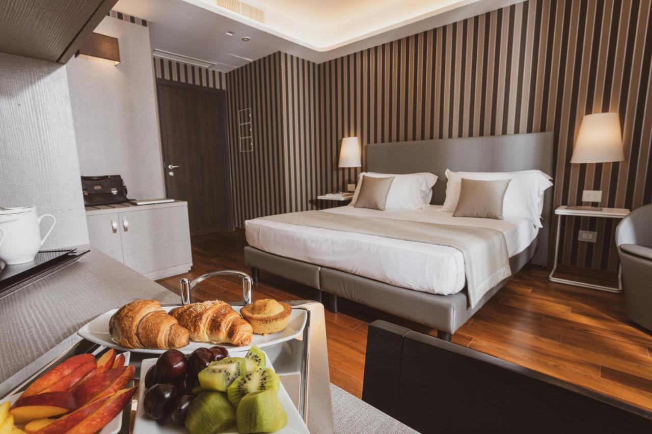 Callistos & Hotel